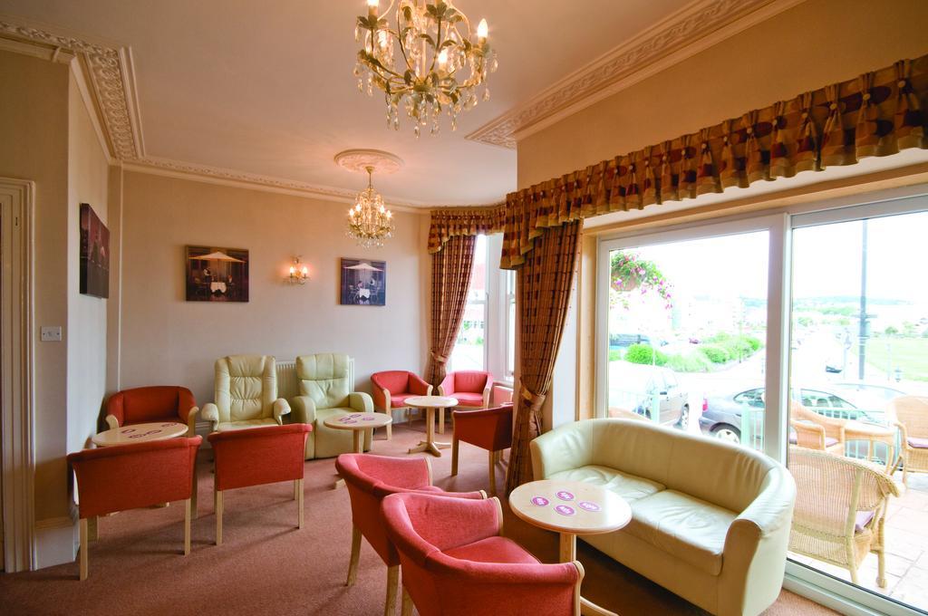 Hotel The Sands 4*